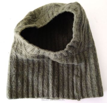 GRUBA PODHEŁMÓWKA ZIMOWA WEŁNIANA HOOD