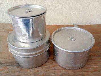 * SPRZĄTANIE ZESTAW MENAŻEK TURYSTYCZNY 3 GARNKI + TALEŻ Z MAGAZYNU ARMII AUSTRIACKIEJ